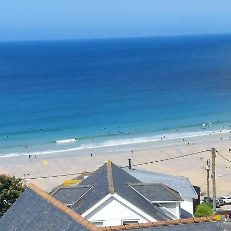 Porthmeor 150 M Parking 2-3 Cars Holiday home St Ives (Cornwall)